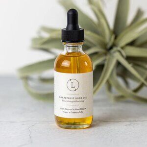 LIZUSH - Natural Body Oil, Grapefruit Moisturizing Body Oil - Sealed/Brand New
